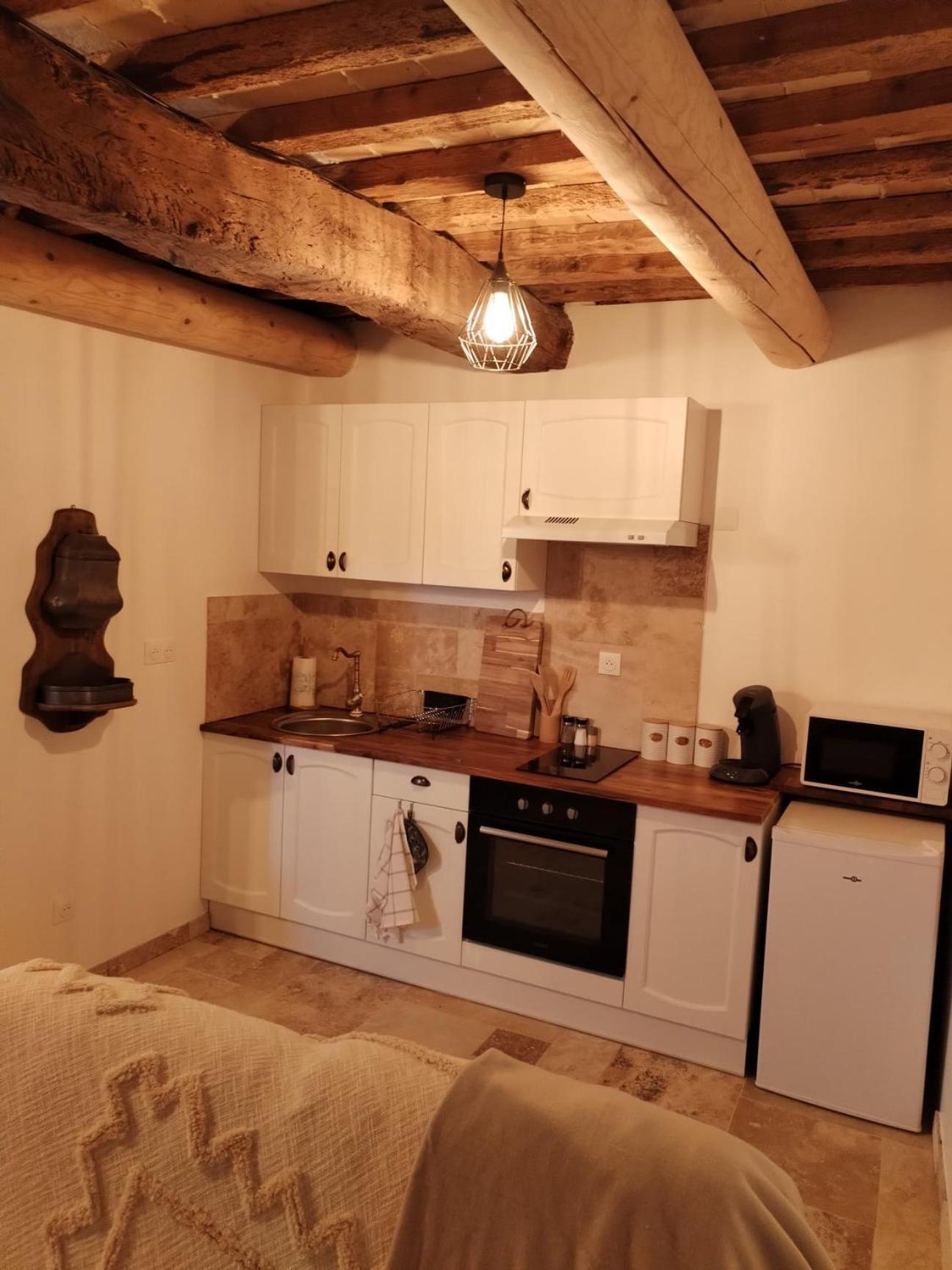 La Taniere Apartment Lagarde-Pareol Bagian luar foto