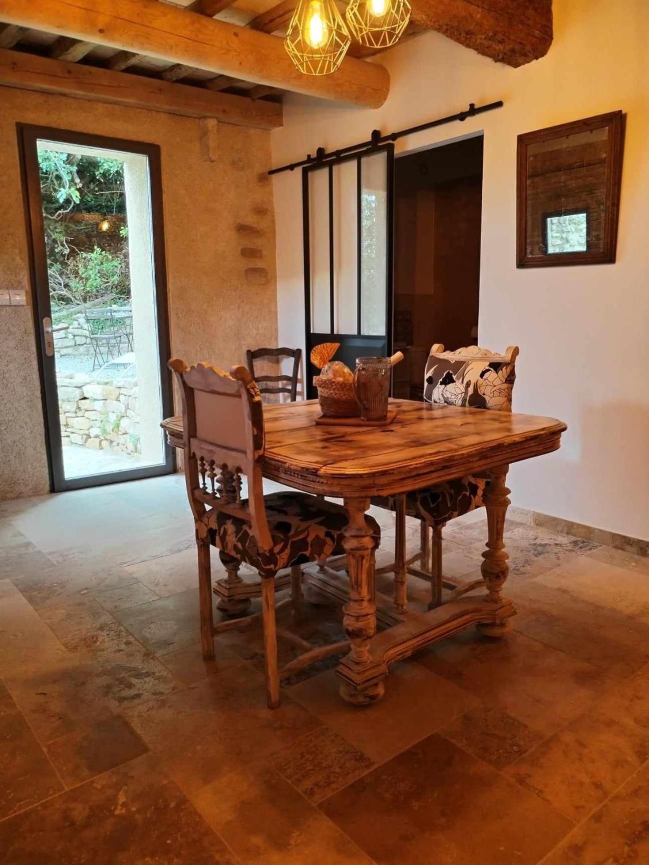 La Taniere Apartment Lagarde-Pareol Bagian luar foto